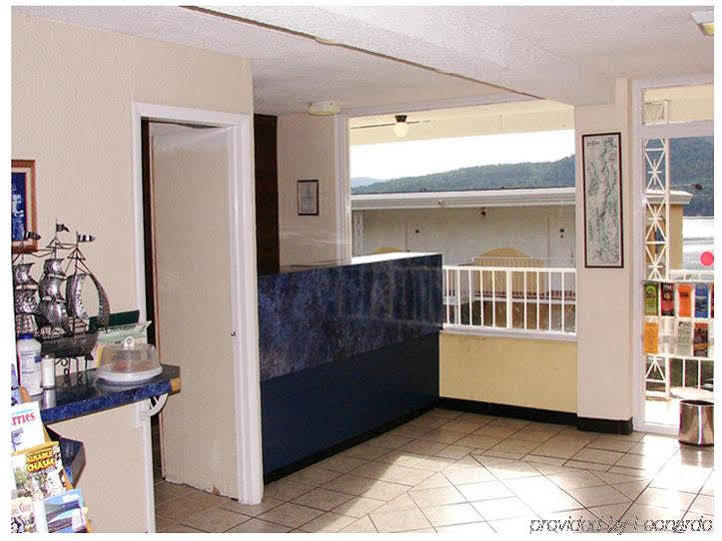 Lakefront Terrace Resort Lake George Ristorante foto