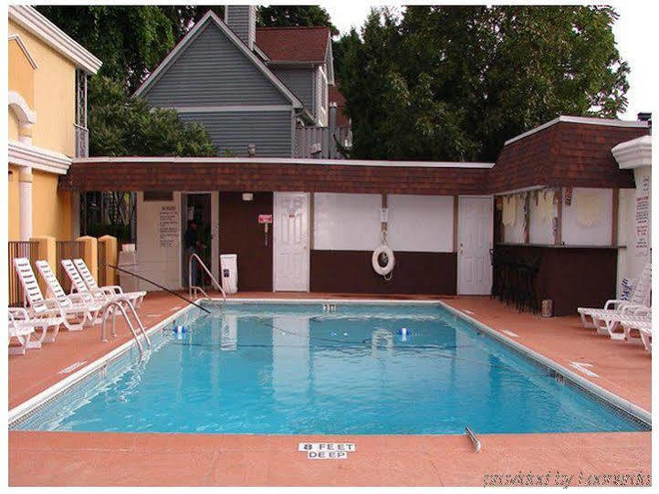 Lakefront Terrace Resort Lake George Esterno foto