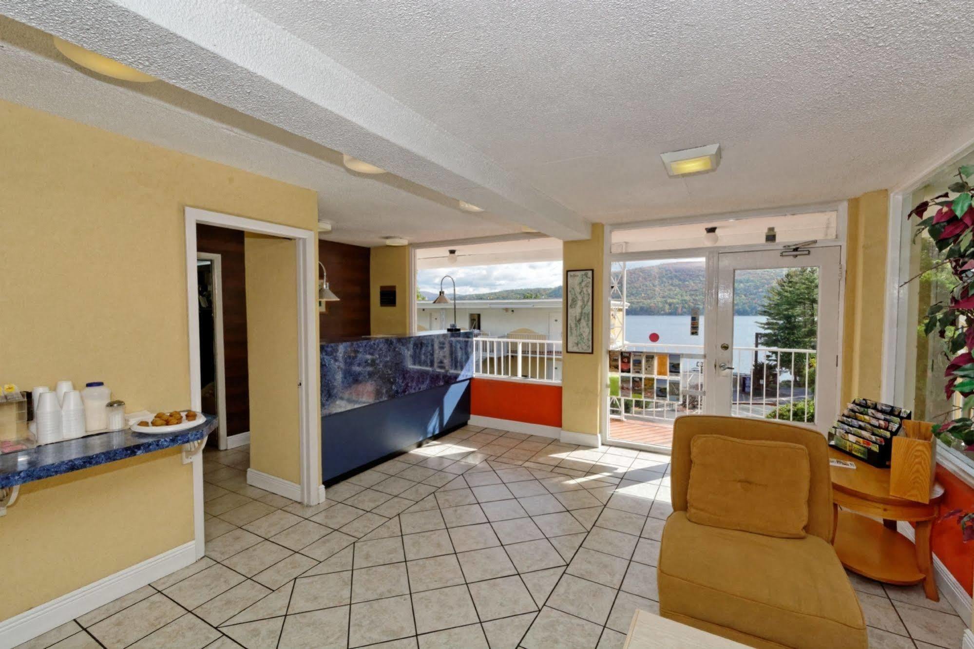 Lakefront Terrace Resort Lake George Esterno foto